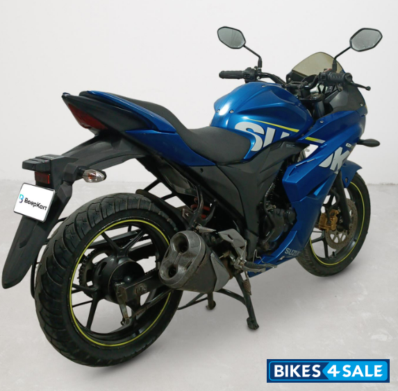 Suzuki Gixxer SF