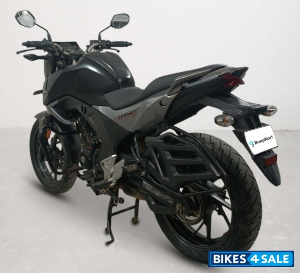 Honda CB Hornet 160R