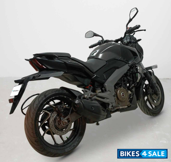 Bajaj Dominar 400