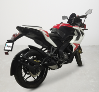 Bajaj Pulsar RS 200