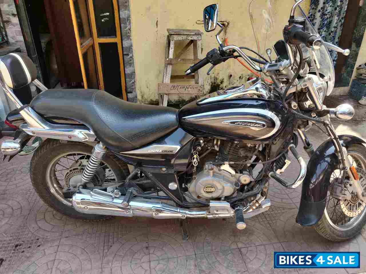 Bajaj Avenger Cruise 220 BS6