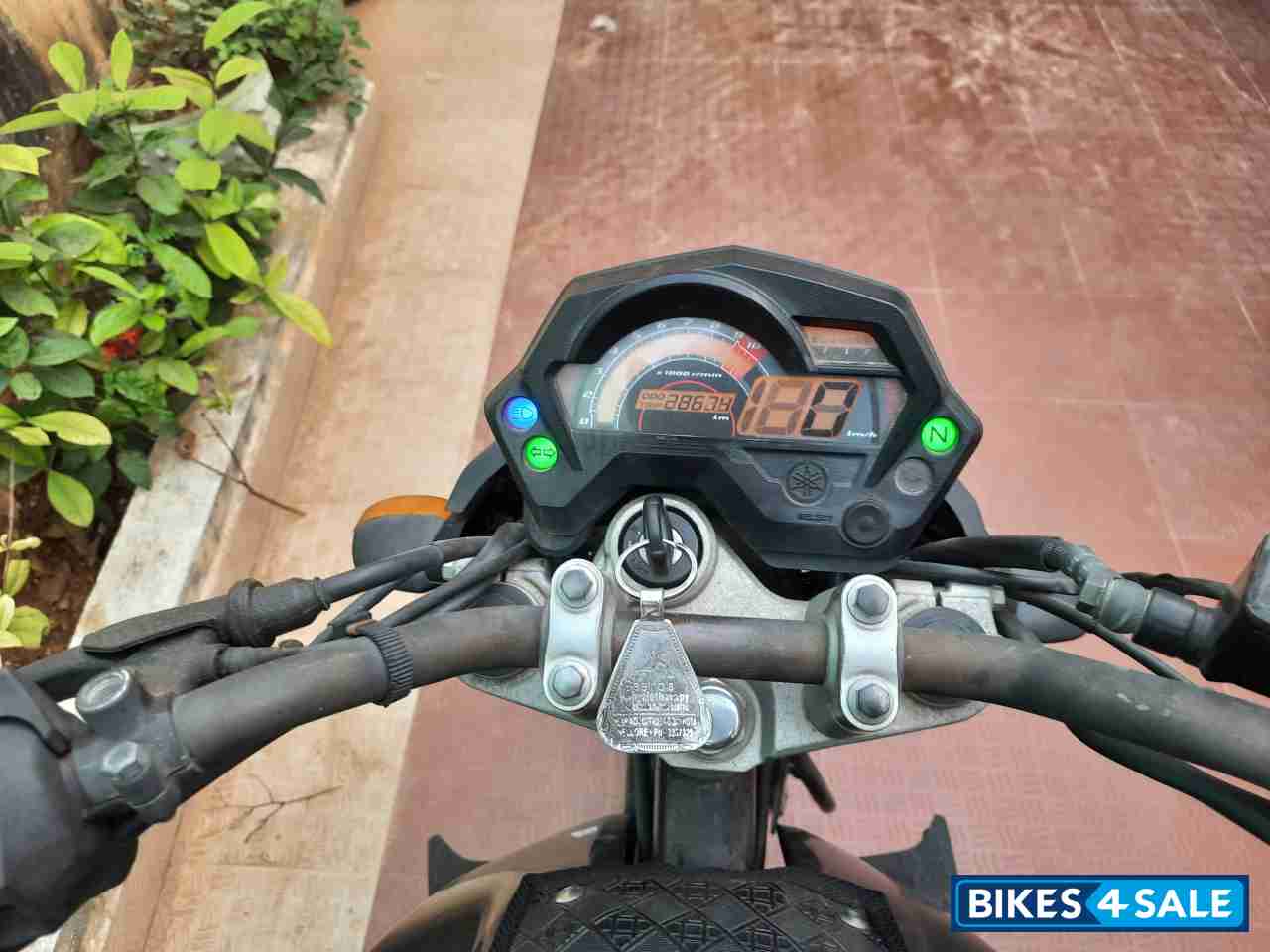 Black Yamaha FZ BS3 MIDSHIP