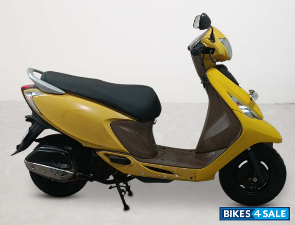 TVS Scooty Zest 110 BS6