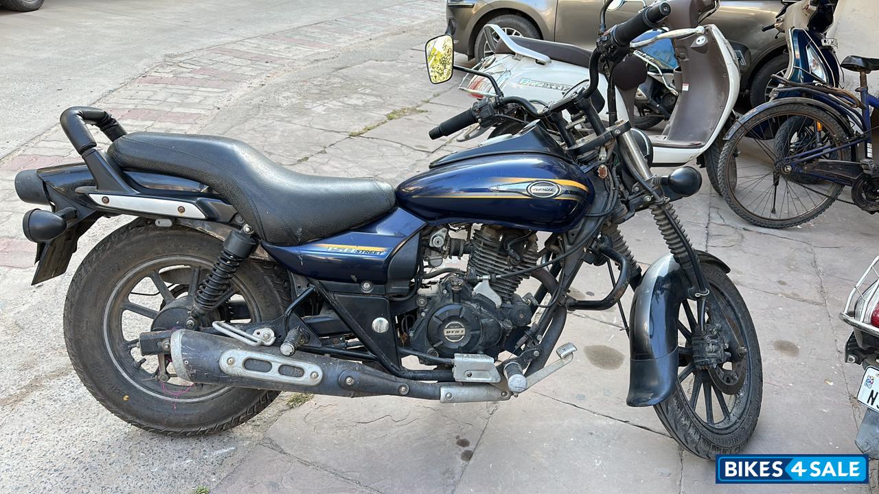 Bajaj Avenger Street 150