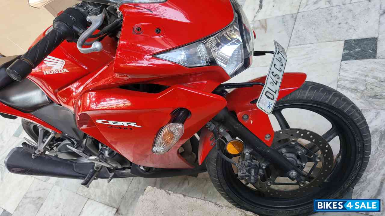 Red Honda CBR 250R ABS Red Honda CBR 250R ABS