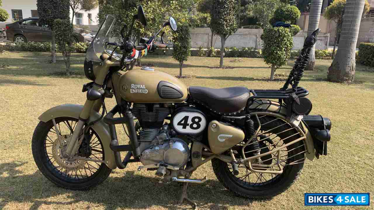Royal Enfield Classic Desert Storm
