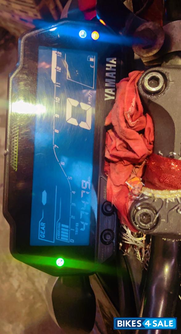 Mat Black Yamaha MT-15 Mat Black Yamaha MT-15