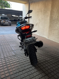 Cyan Blue Yamaha FZ25