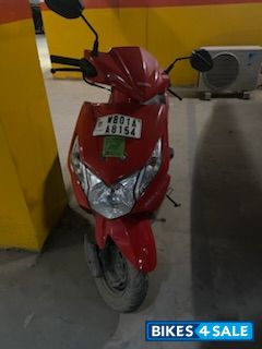Red Honda Dio