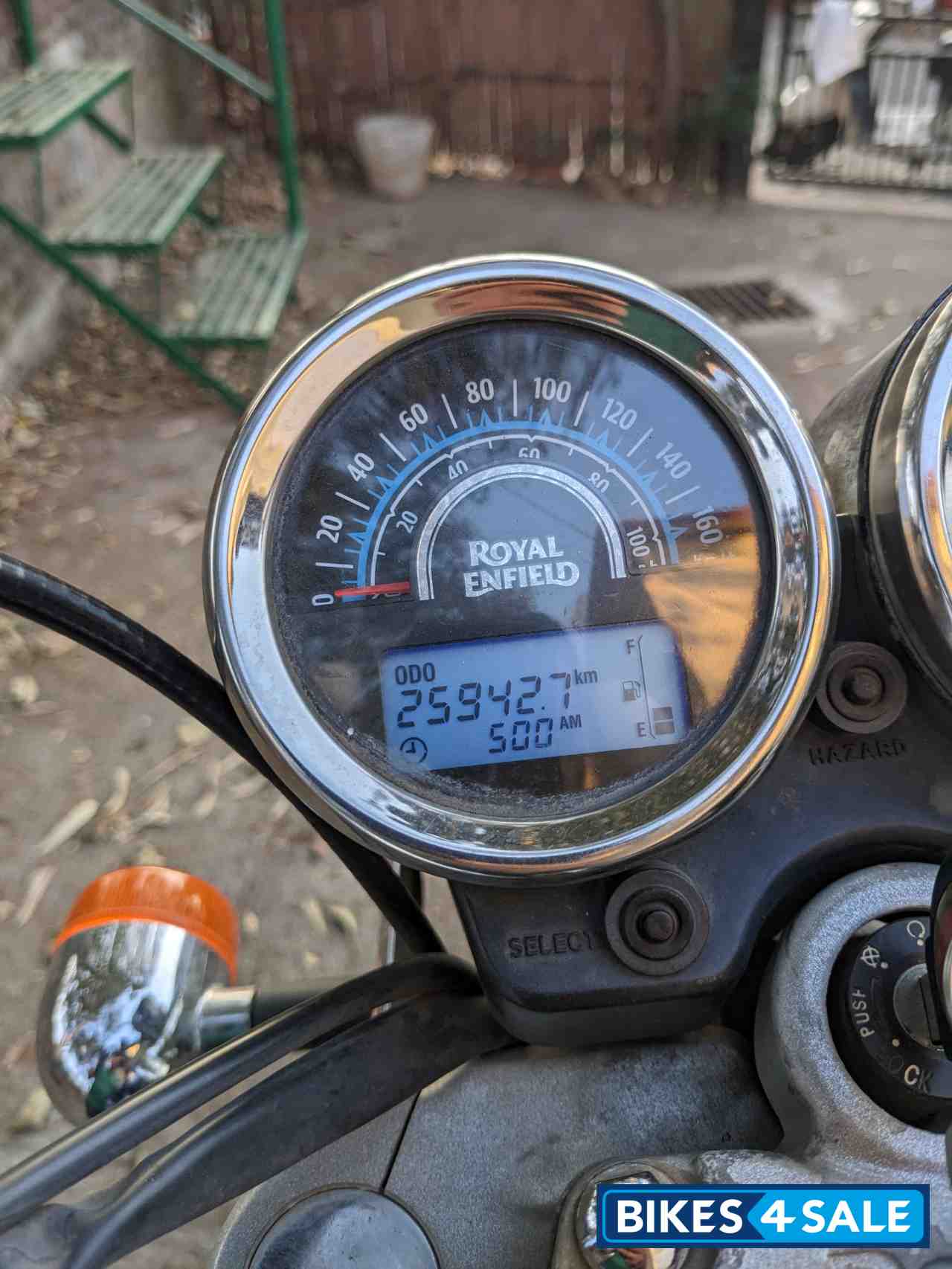 Blue Royal Enfield Thunderbird 350