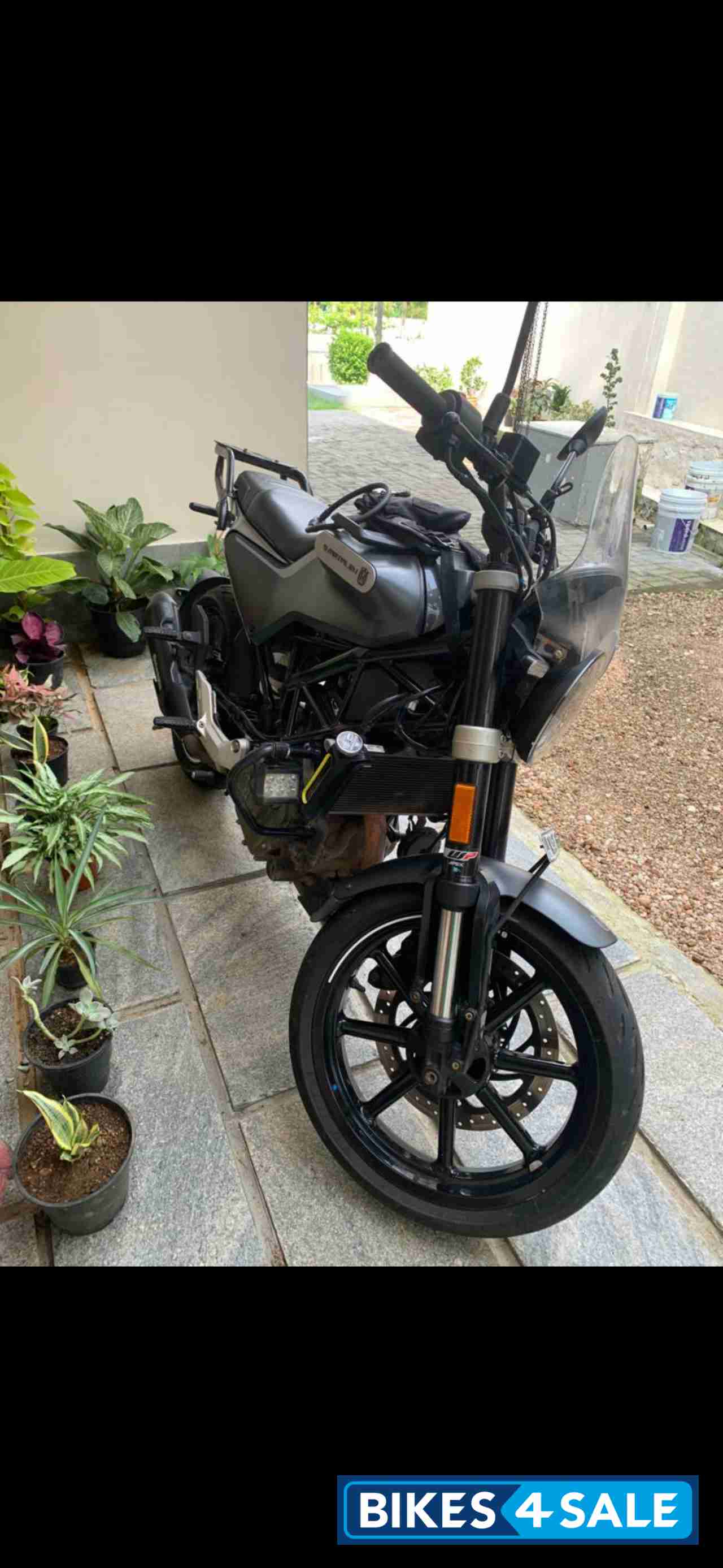 Black Husqvarna Svartpilen 250 2020 Black Husqvarna Svartpilen 250 2020