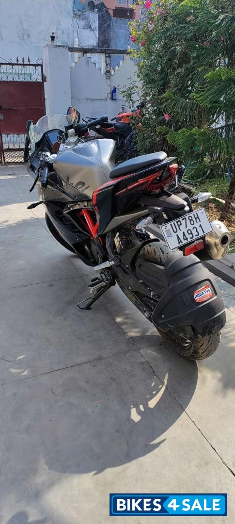 Black TVS Apache RR 310