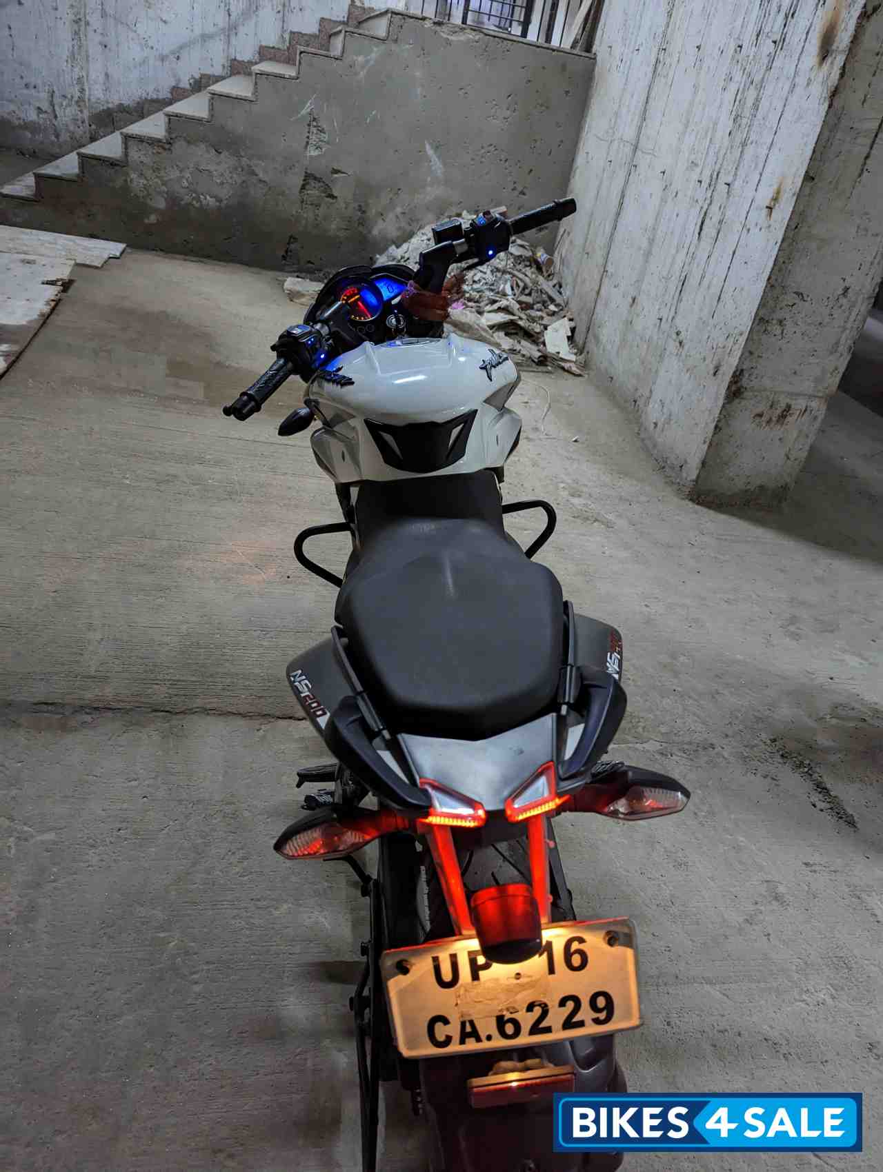 Bajaj Pulsar NS200 Bajaj Pulsar NS200