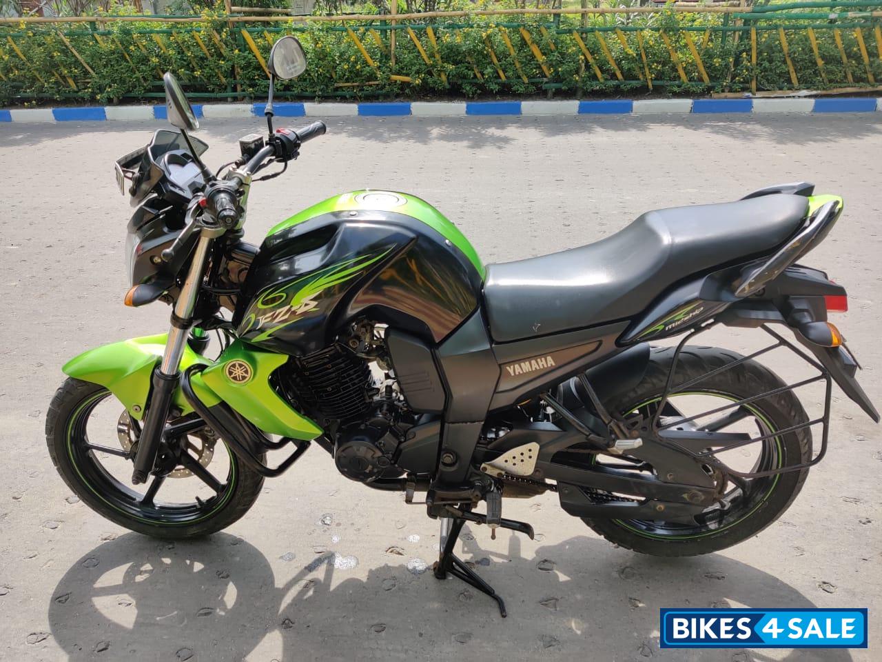 Green Yamaha FZ-S