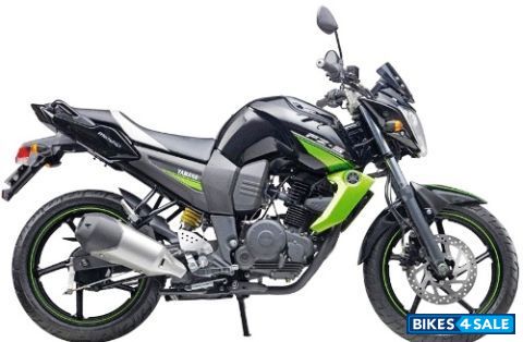 Green Yamaha FZ-S