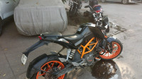 Black KTM Duke 390