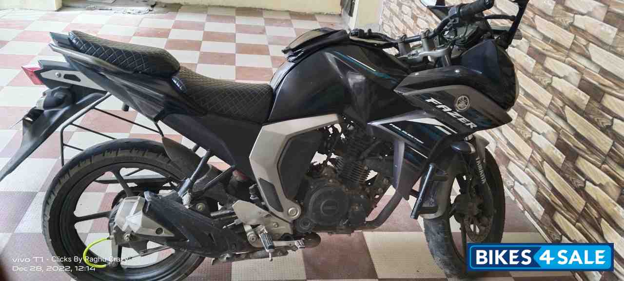 Black Yamaha Fazer