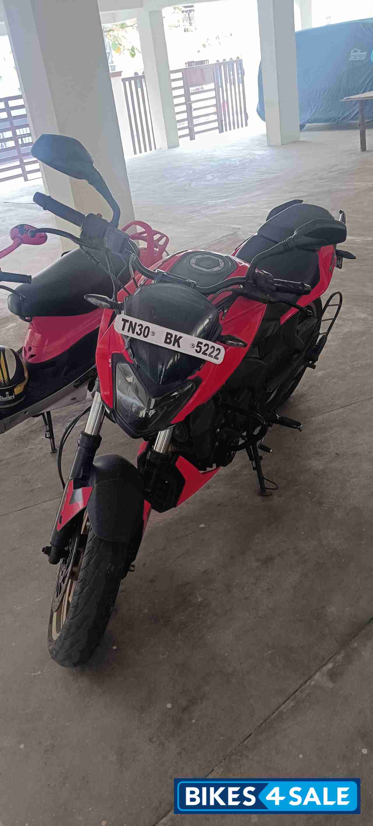 Bajaj Dominar 400