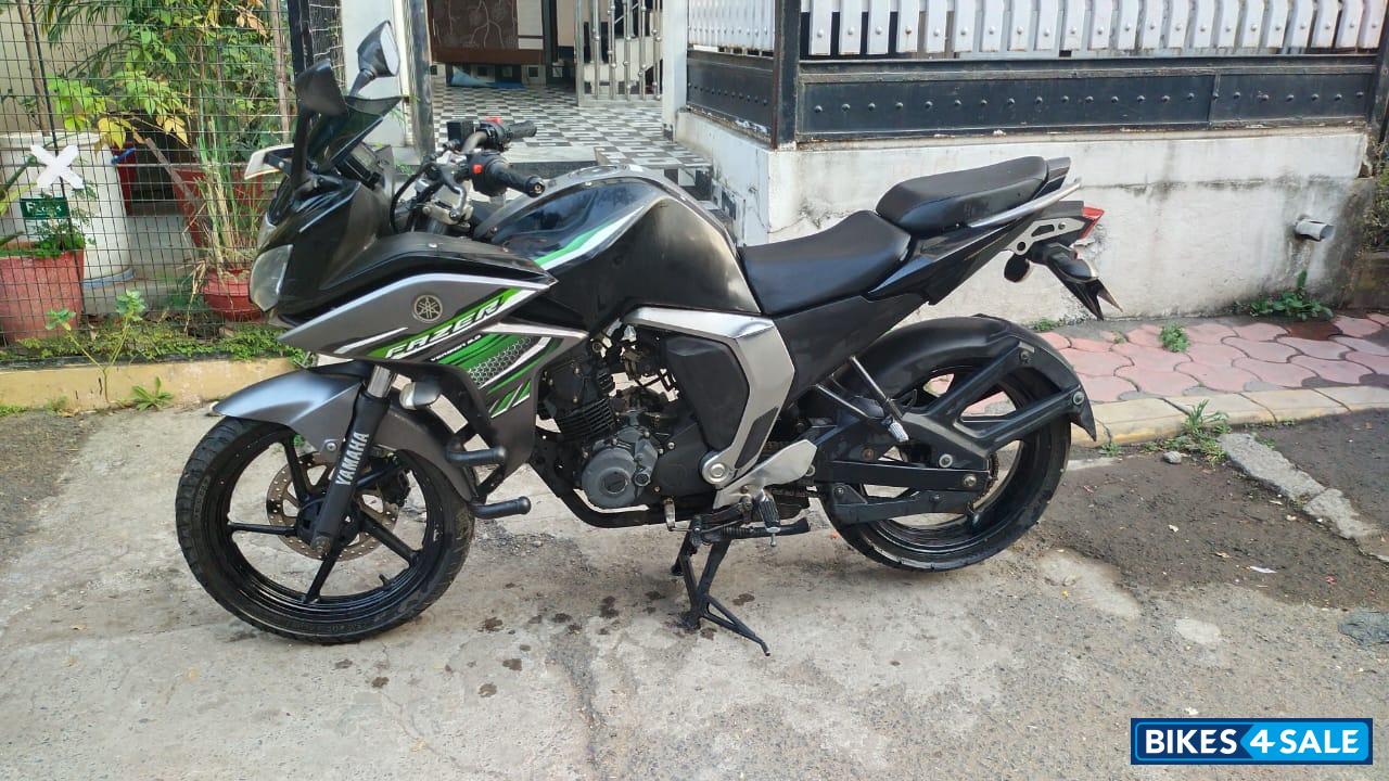 Black Yamaha Fazer