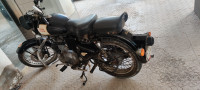 Black Royal Enfield Classic 350 BS VI