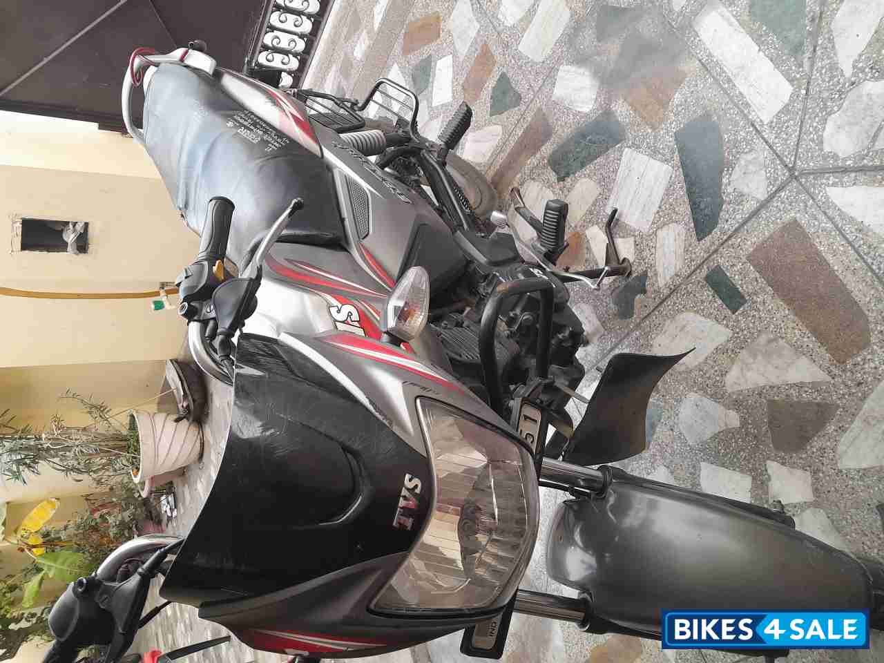 Grey TVS Star City Plus