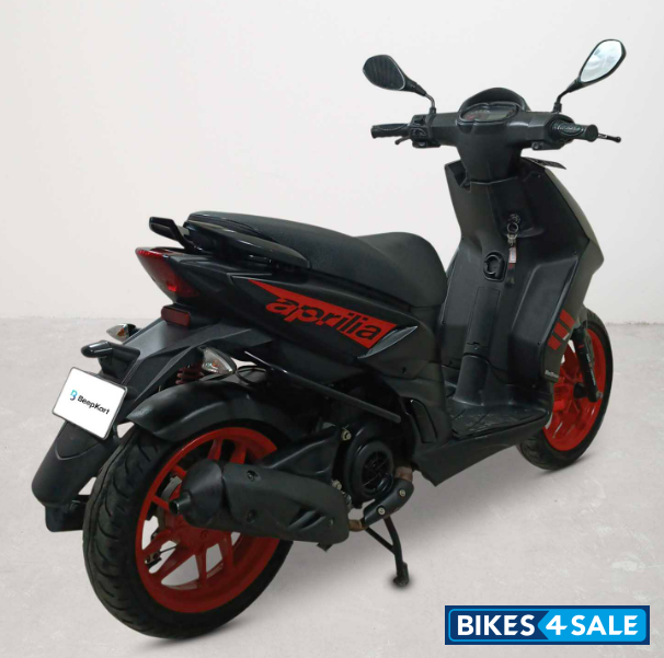 Aprilia SR 160 Std ABS