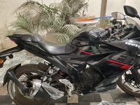 Black And Red Suzuki Gixxer SF BS6