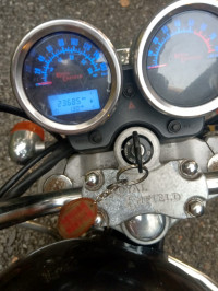 Black Royal Enfield Thunderbird 350