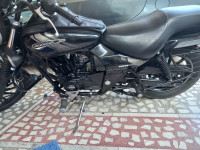 Bajaj Avenger 180 DTS-i