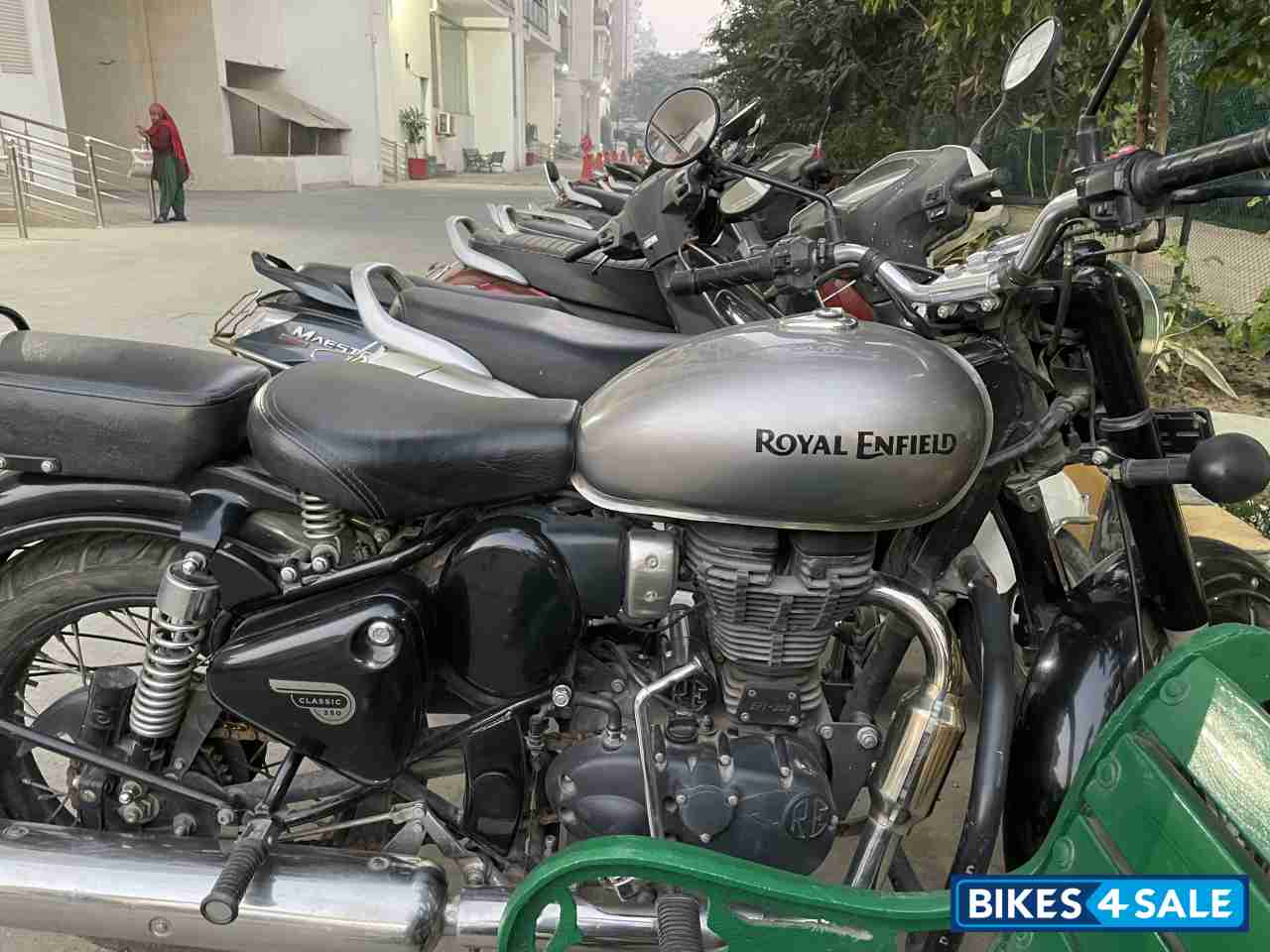 Moon Light Silver Royal Enfield Classic 350 Single Channel BS6