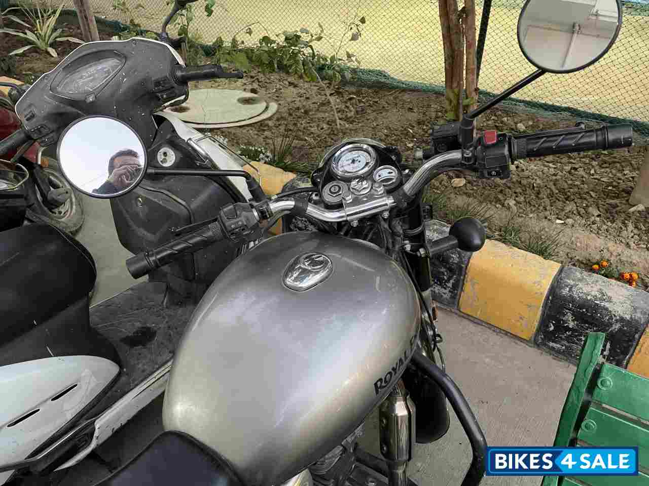 Moon Light Silver Royal Enfield Classic 350 Single Channel BS6