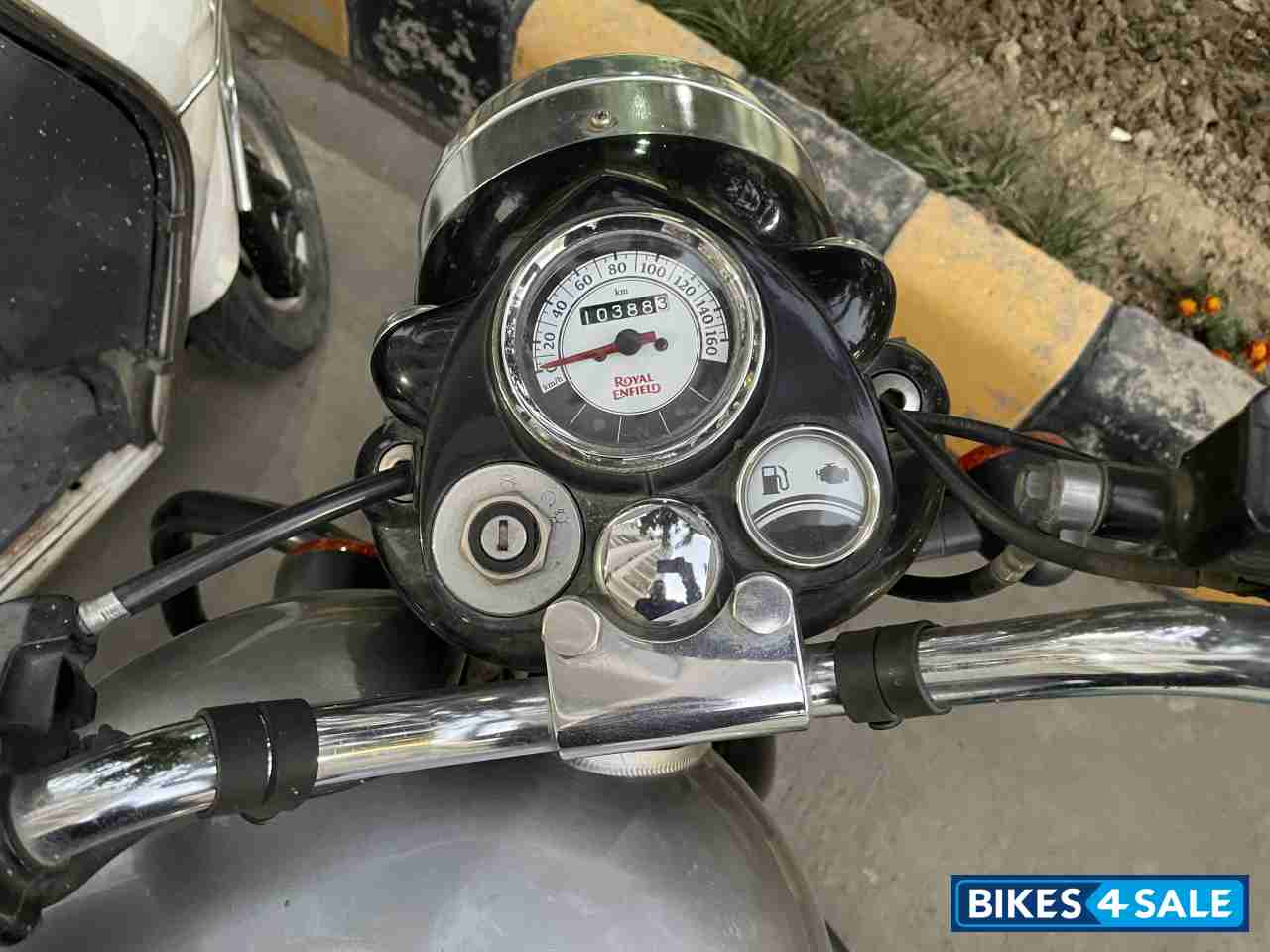 Moon Light Silver Royal Enfield Classic 350 Single Channel BS6