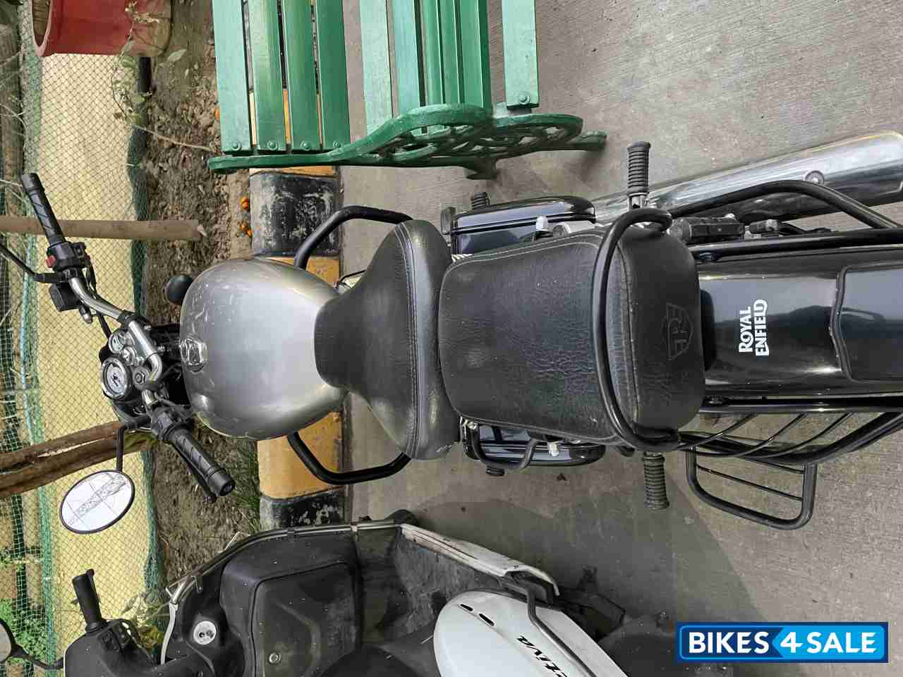 Moon Light Silver Royal Enfield Classic 350 Single Channel BS6