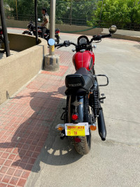 Yezdi Roadster Inferno Red