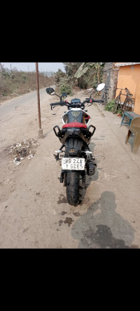 White Hero Xtreme 160R BS6