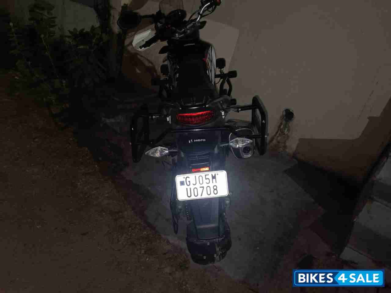 Blue - White Hero Xpulse 200 4V