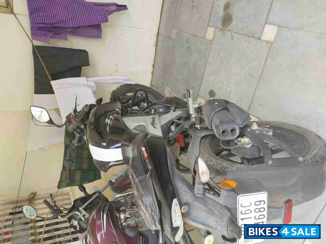 TVS Apache RTR 160 4V