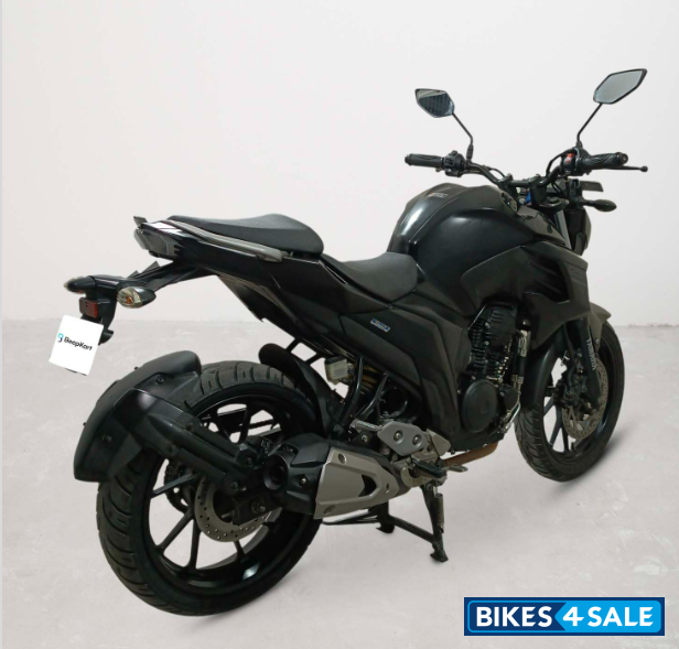 Yamaha FZ25
