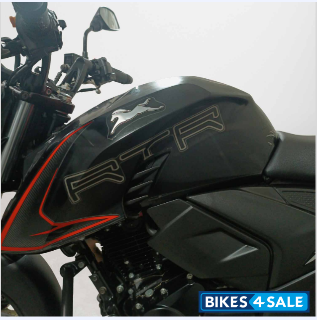 TVS Apache RTR 200 4V