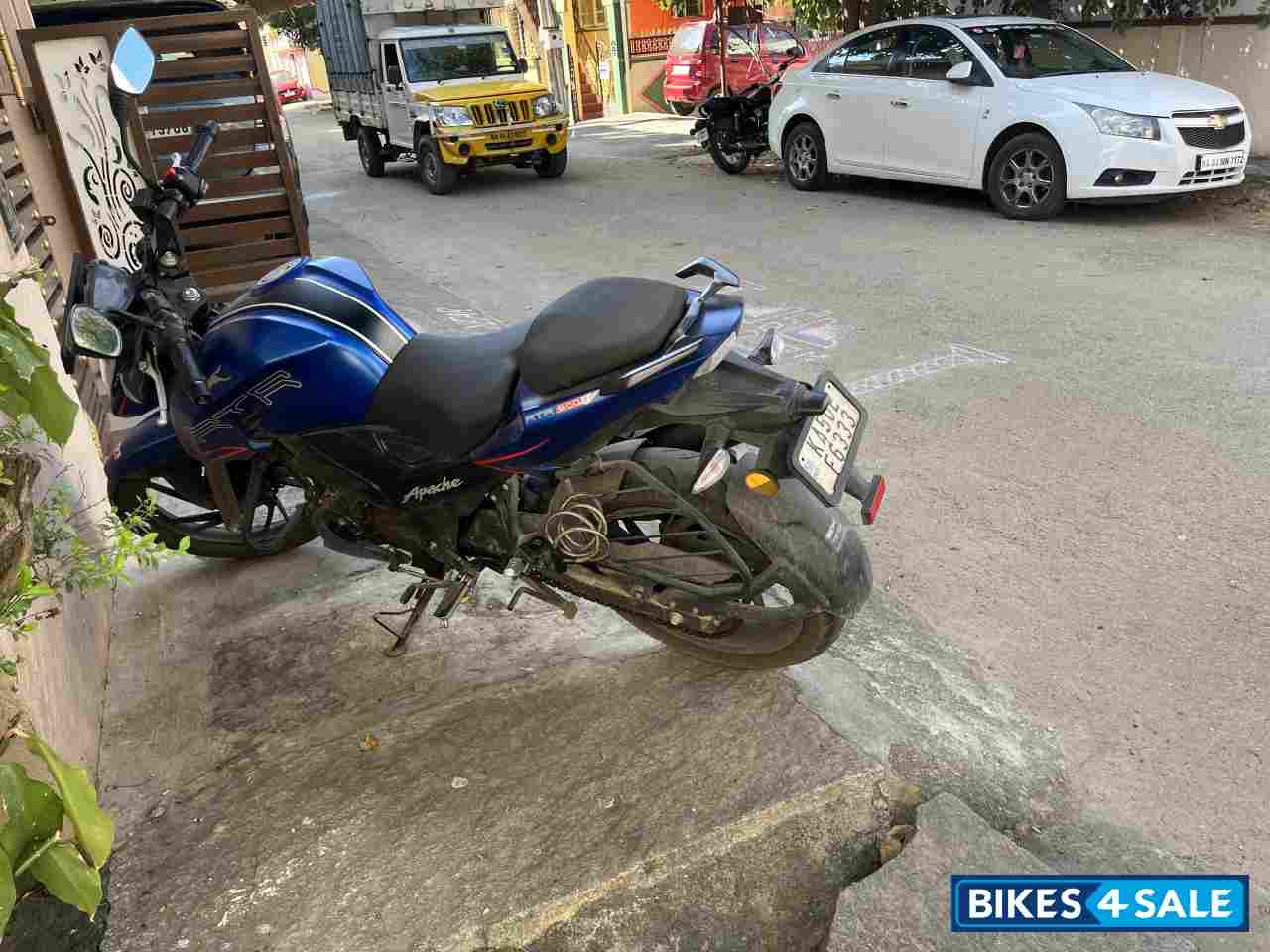 TVS Apache RTR 200 4V ABS