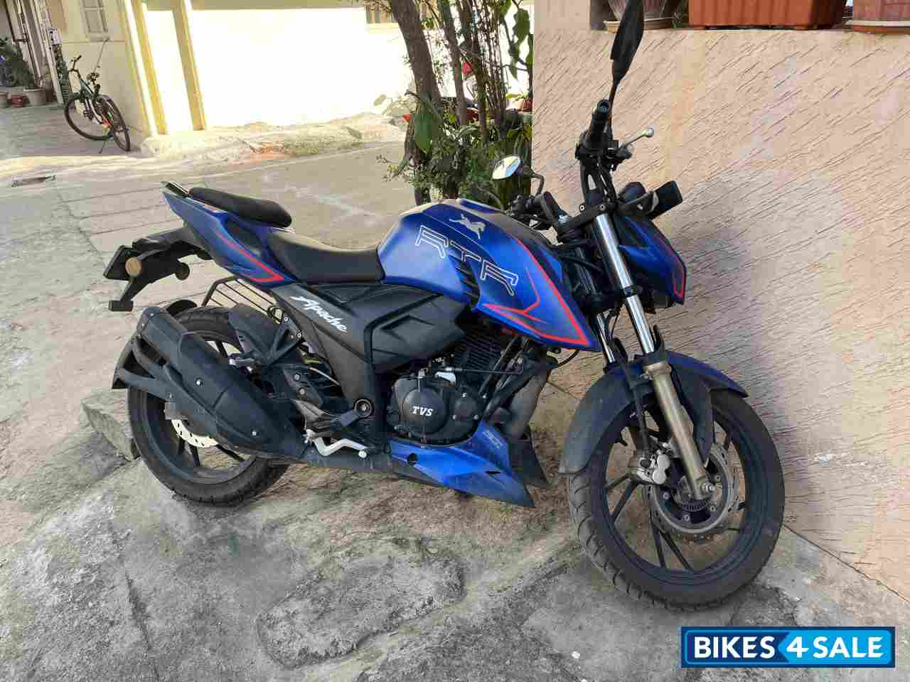 TVS Apache RTR 200 4V ABS