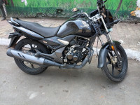 Black Honda Unicorn 160 BS6