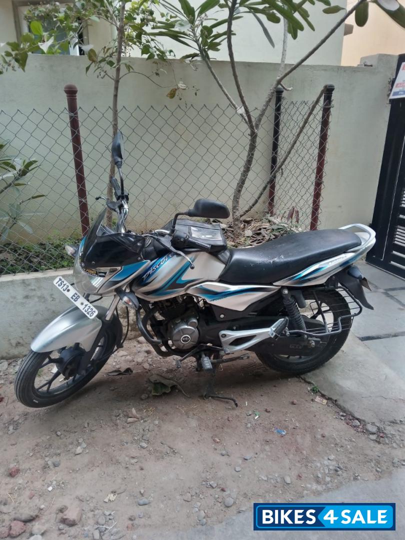 Bajaj Discover 125M