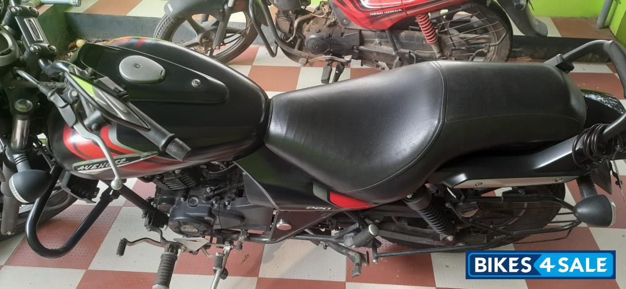 Black Red Bajaj Avenger Street 220