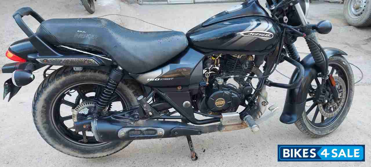 Bajaj Avenger Street 160 BS6
