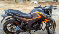 Orange Streak Honda CB Hornet 160R ABS