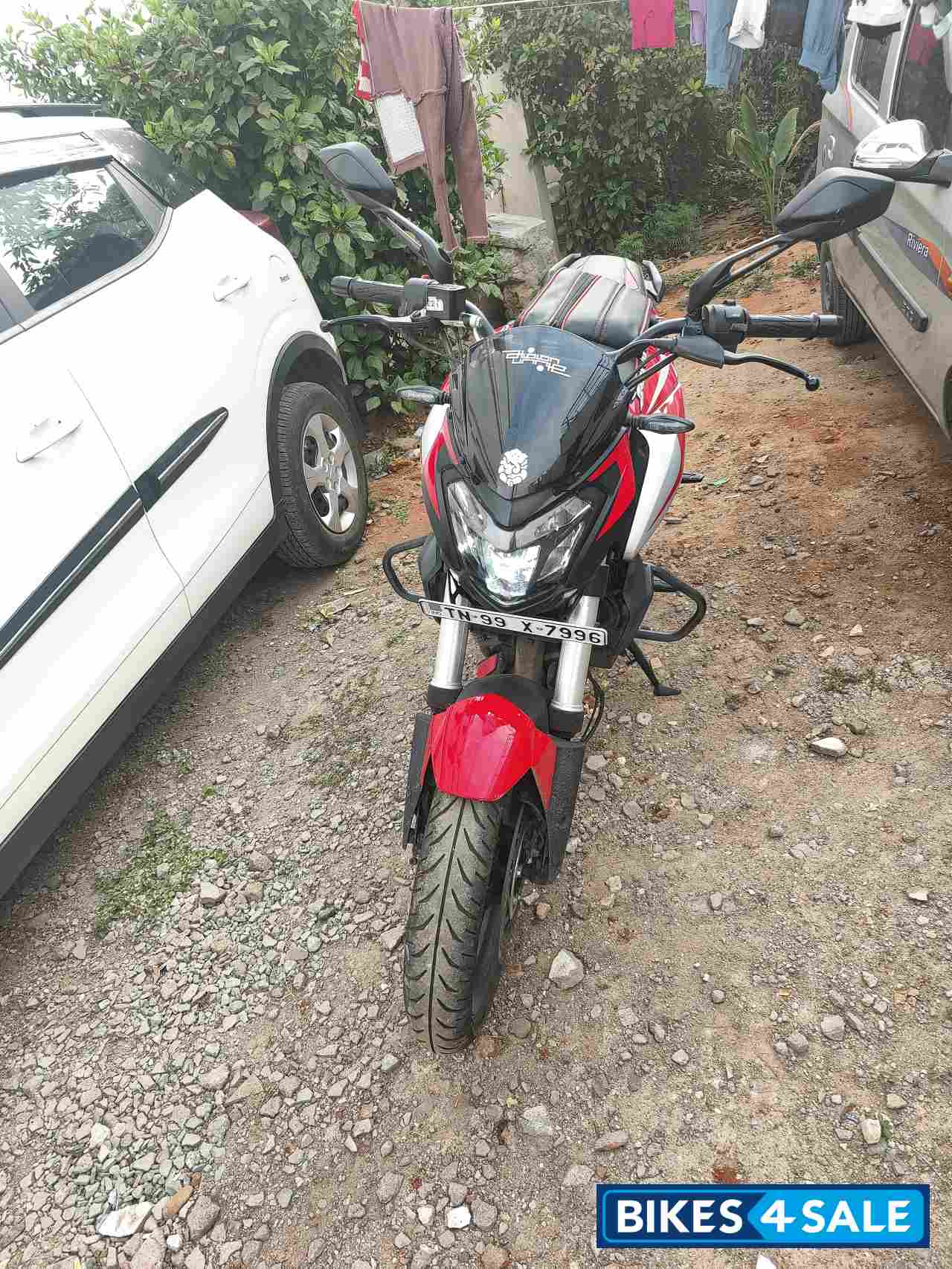 Bajaj Dominar 250