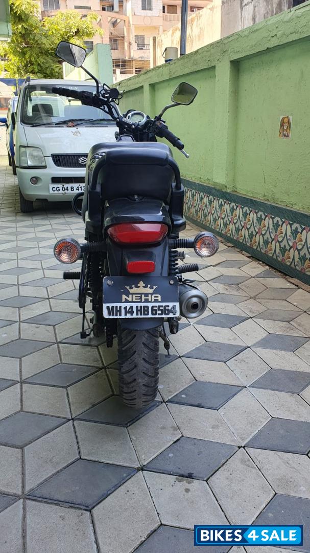 Bajaj Avenger 220 DTS-i