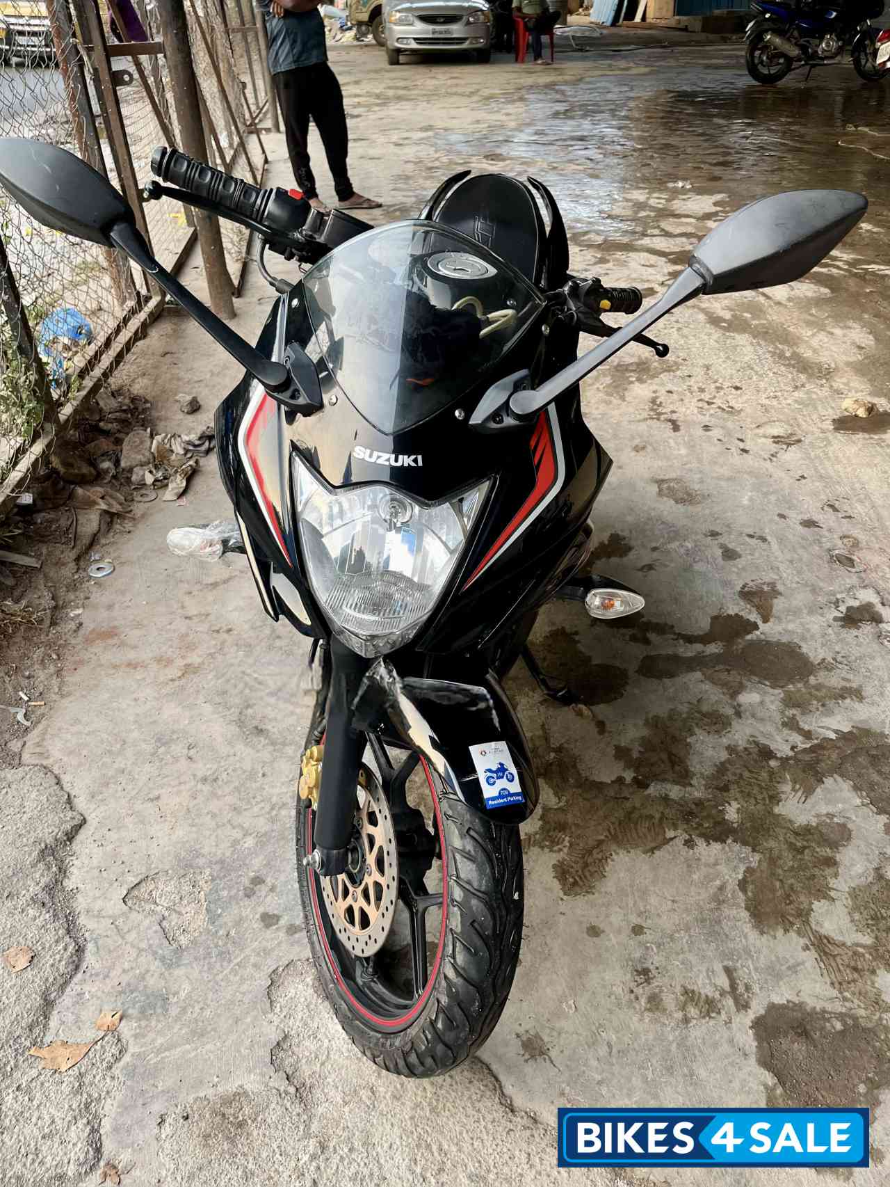 Black Suzuki Gixxer SF Moto GP Black Suzuki Gixxer SF Moto GP