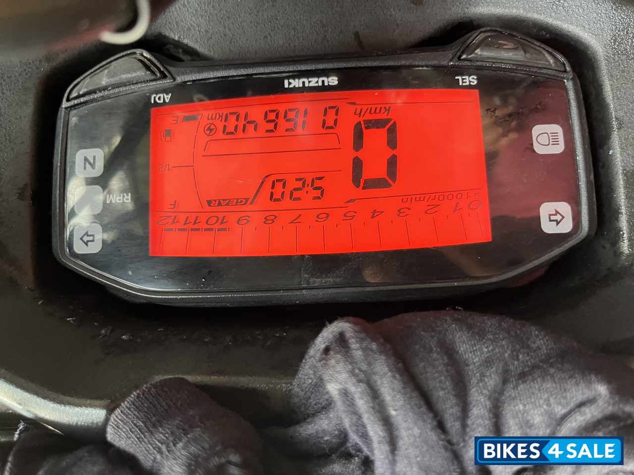 Black Suzuki Gixxer SF Moto GP Black Suzuki Gixxer SF Moto GP